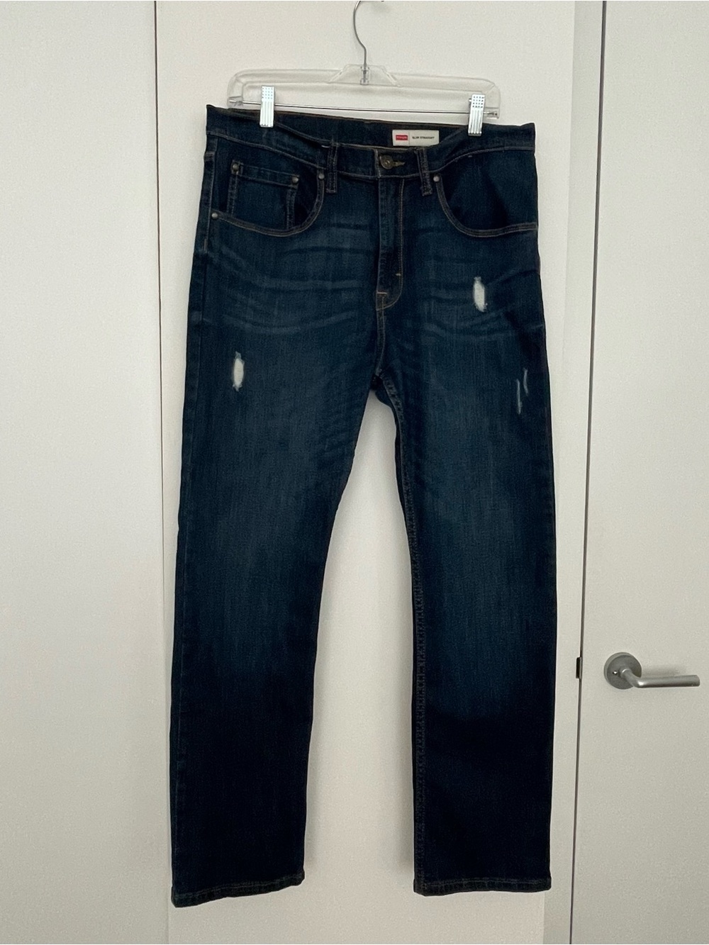 Wrangler Men's Dark Blue Slim Straight Jeans with Light Distress Size 32